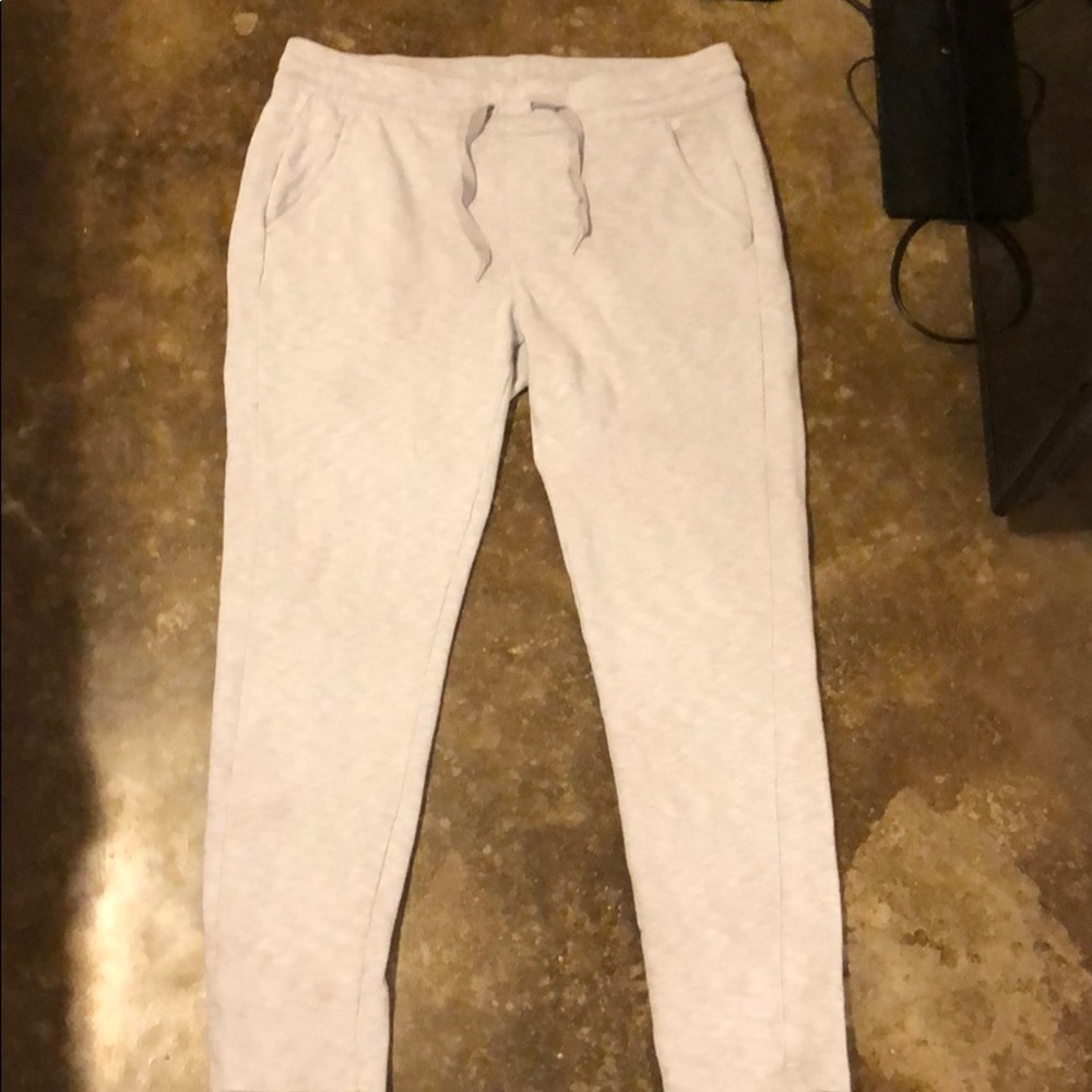 Light gray sweat/lounge pants